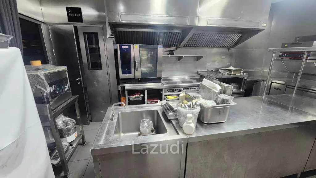 214sqm Award-Winning Restaurant on Sukhumvit 20 Hotel Rooftop -  Very Affordable Fully Equipped and Ready to Operate