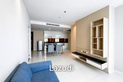 Luxurious Condo on 20th Floor in Estella Ekkamai Bangkok