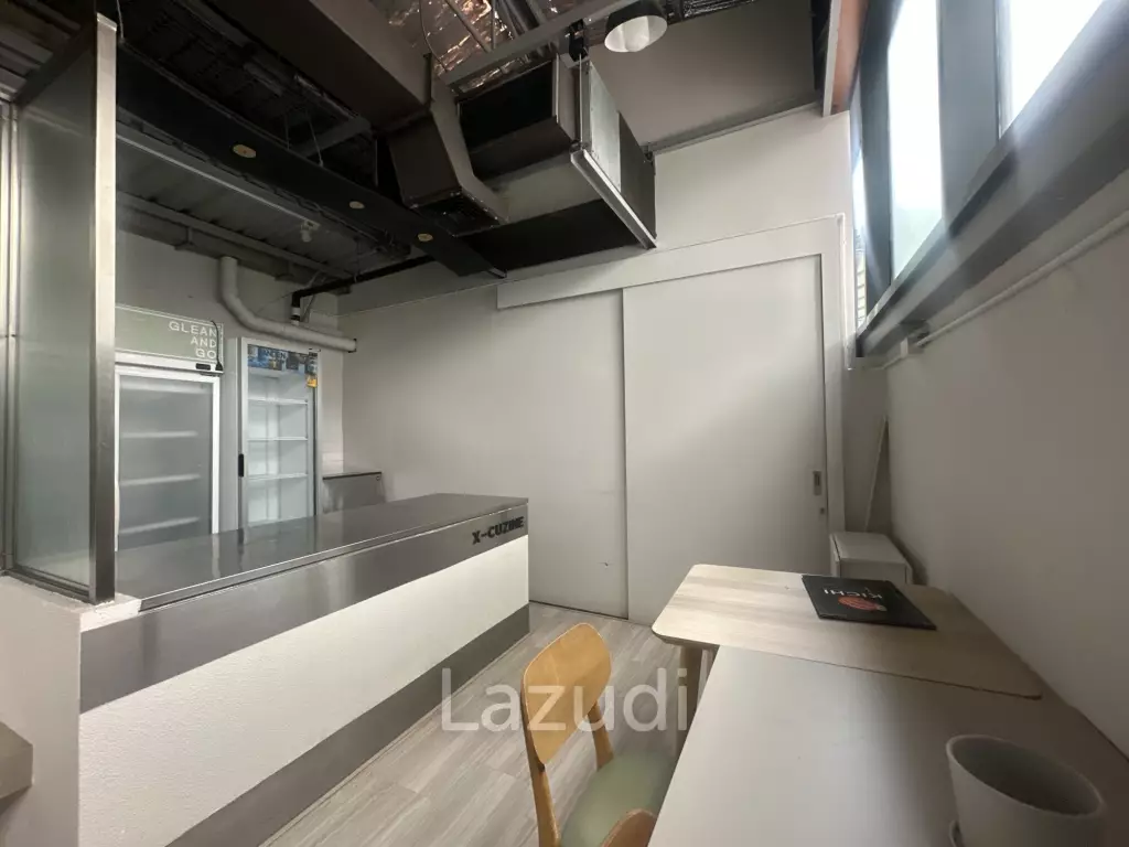 Restaurants and bars connected to BTS Chong Nonsi within the Silom Connect project.