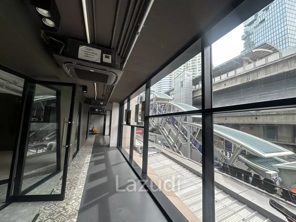 Silom Connect retail area connected to BTS Chong Nonsi.