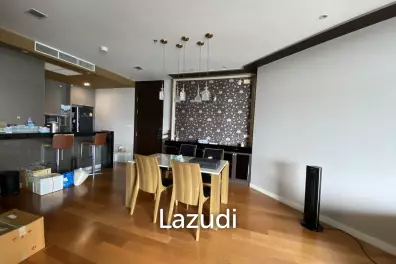 Stunning 2-Bed Condo With Skyline Views Bangkok