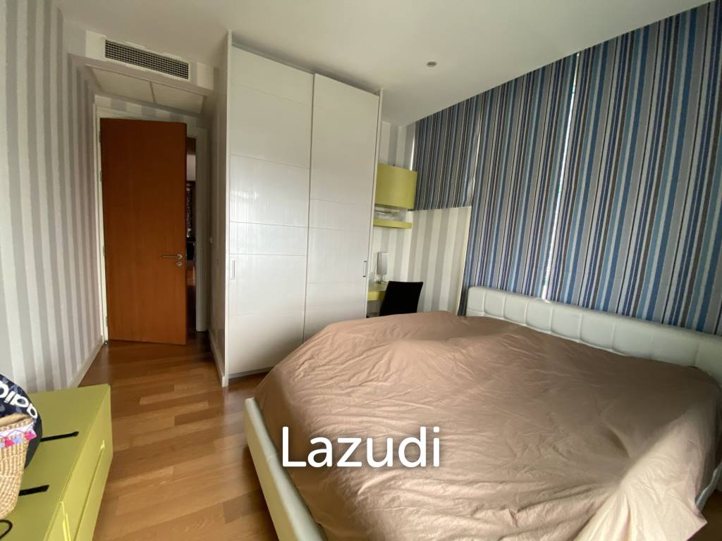 Stunning 2-Bed Condo With Skyline Views Bangkok