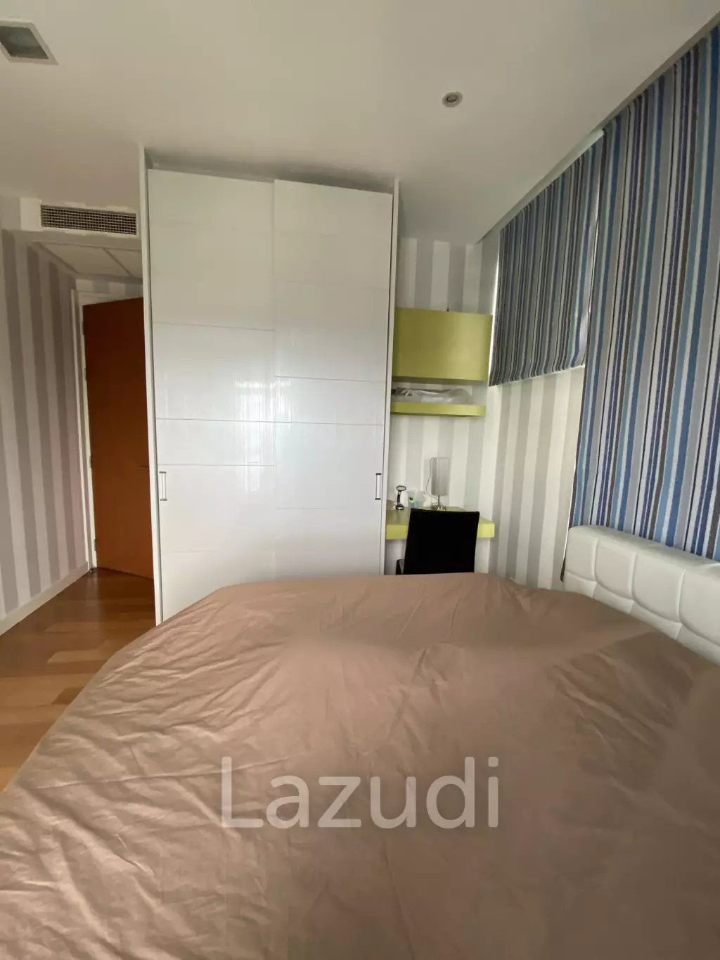 Stunning 2-Bed Condo With Skyline Views Bangkok