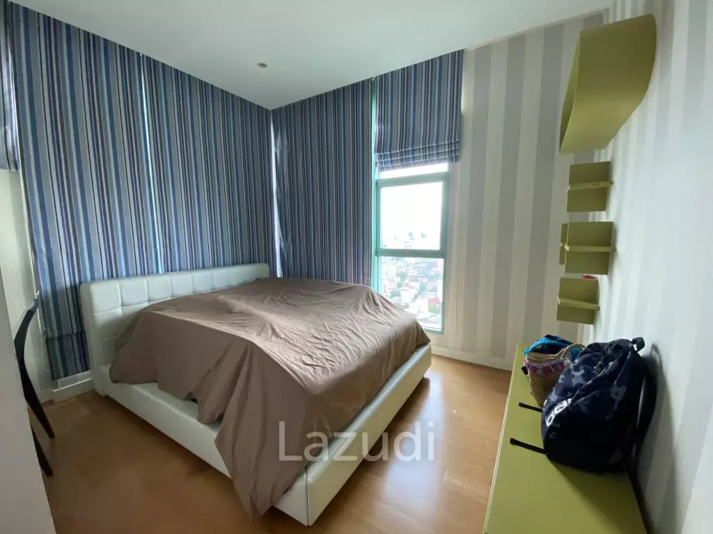 Stunning 2-Bed Condo With Skyline Views Bangkok