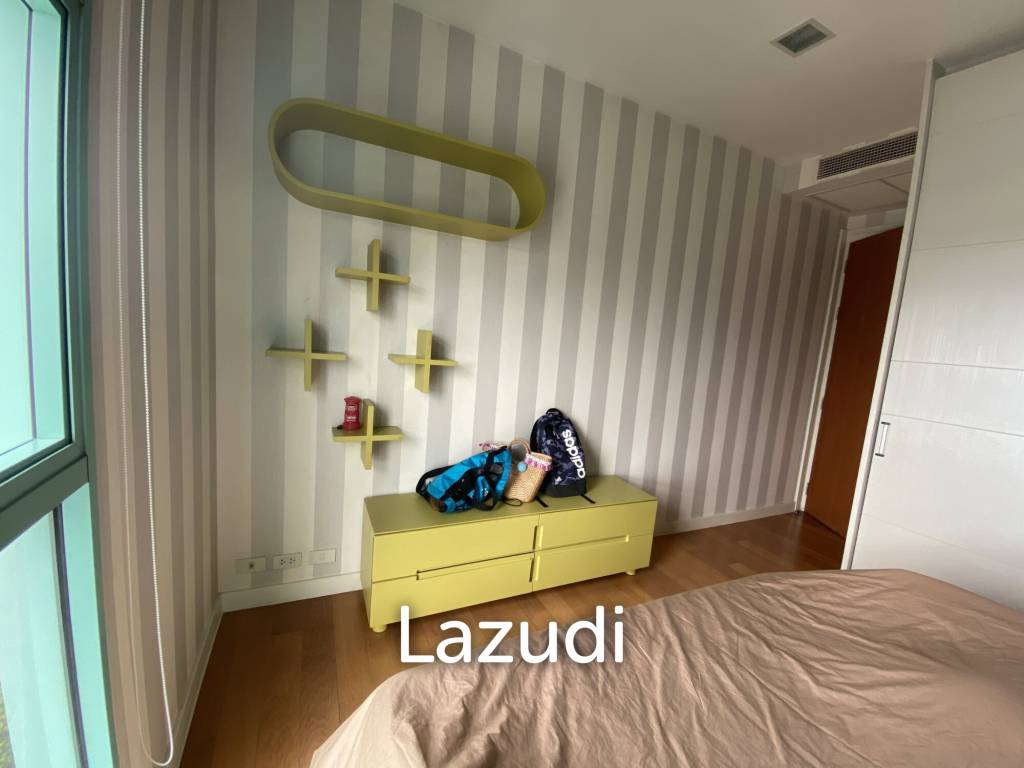 Stunning 2-Bed Condo With Skyline Views Bangkok
