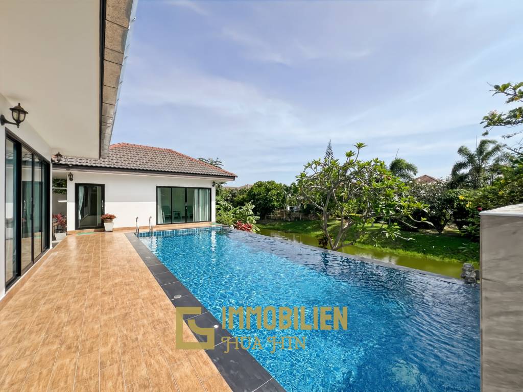 528 qm Grundstück / 300 qm Wohnfläche / Infinitypool