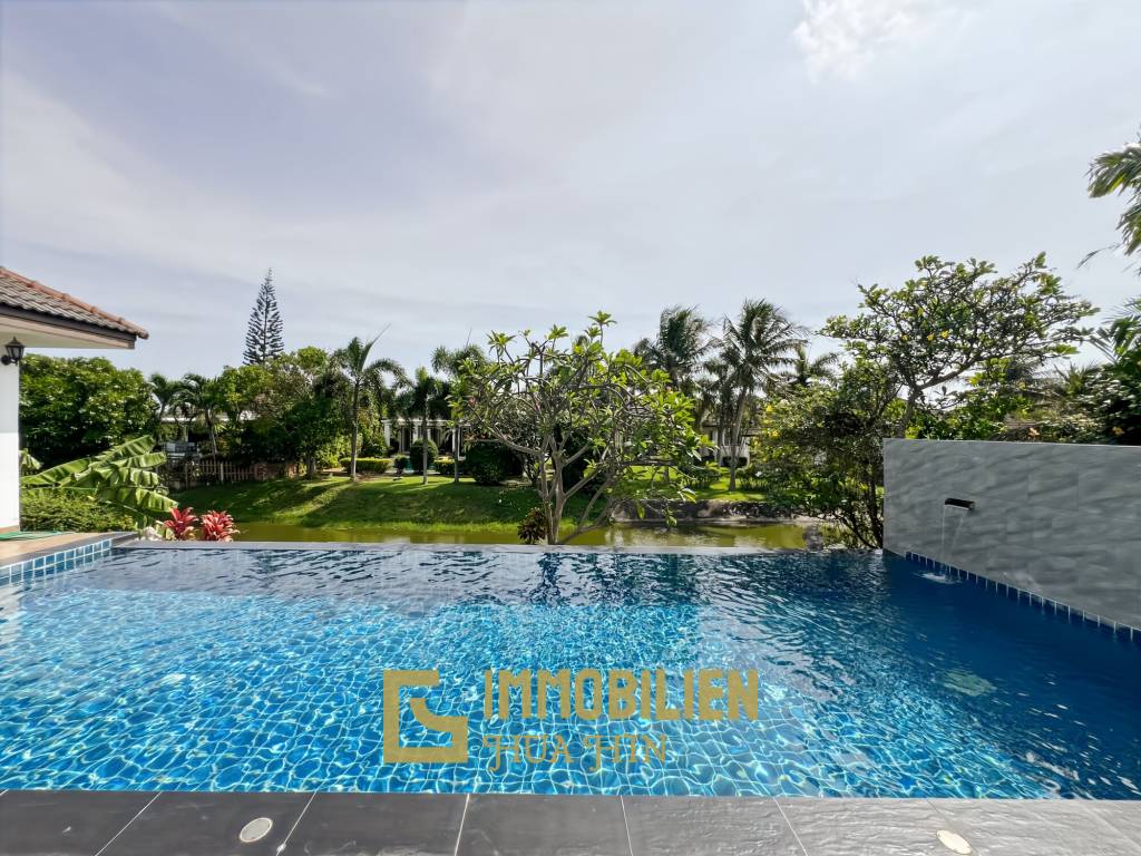 528 qm Grundstück / 300 qm Wohnfläche / Infinitypool