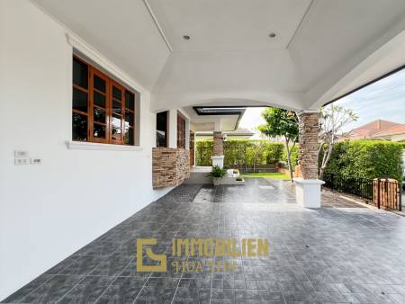 528 qm Grundstück / 300 qm Wohnfläche / Infinitypool