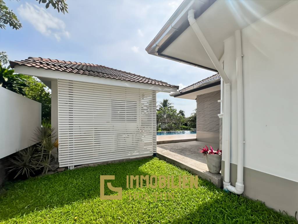 528 qm Grundstück / 300 qm Wohnfläche / Infinitypool