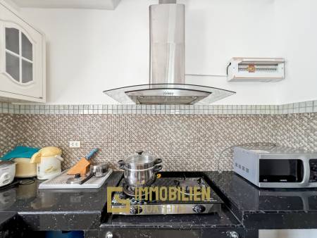 528 qm Grundstück / 300 qm Wohnfläche / Infinitypool