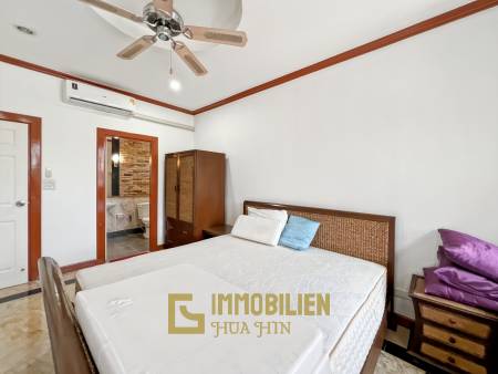 528 qm Grundstück / 300 qm Wohnfläche / Infinitypool