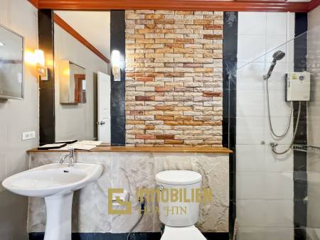 528 qm Grundstück / 300 qm Wohnfläche / Infinitypool