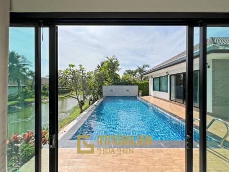 528 qm Grundstück / 300 qm Wohnfläche / Infinitypool