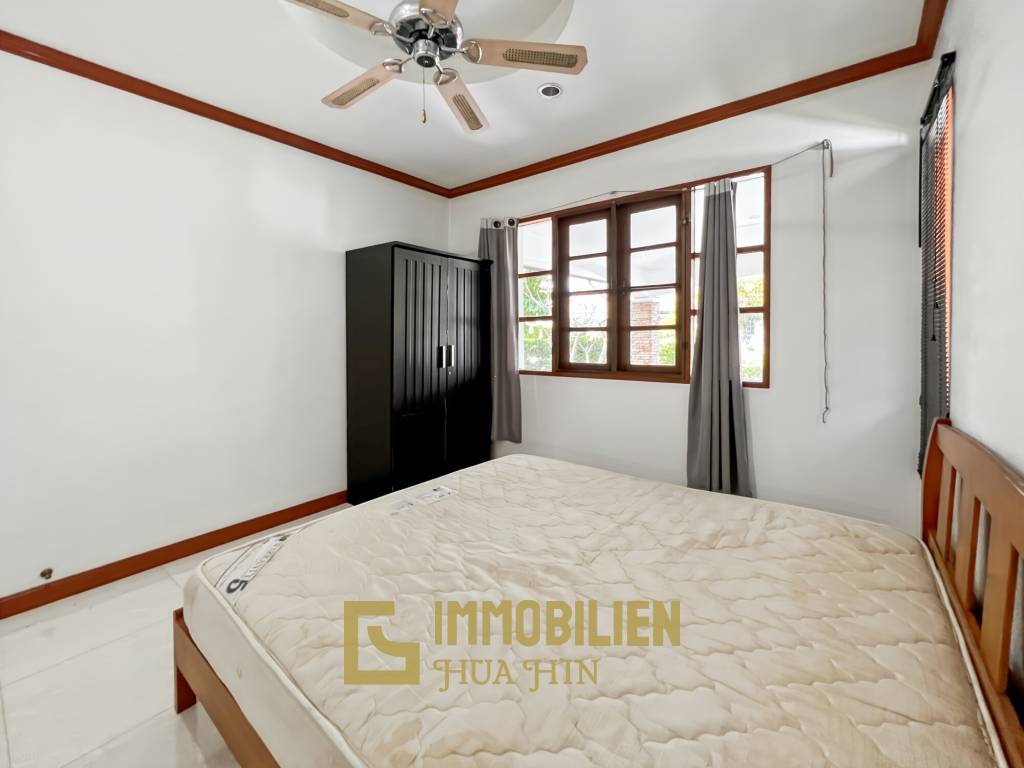 528 qm Grundstück / 300 qm Wohnfläche / Infinitypool