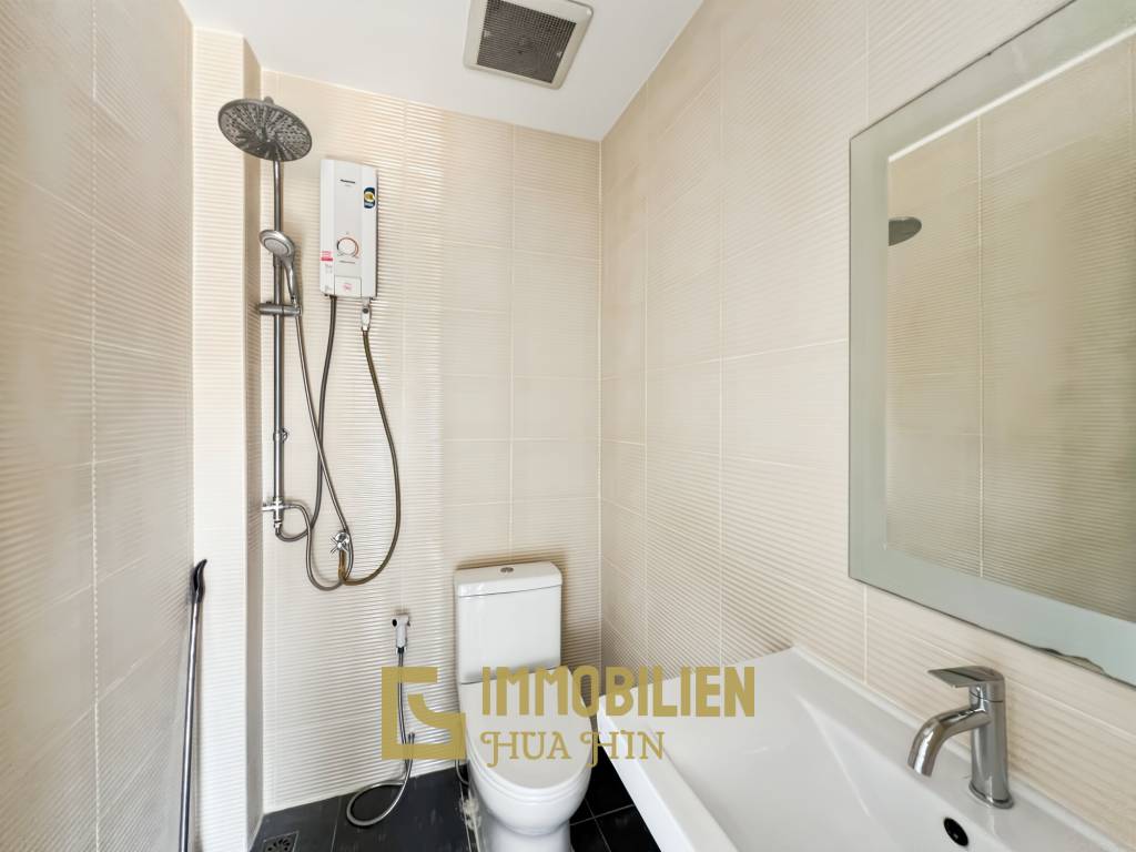 528 qm Grundstück / 300 qm Wohnfläche / Infinitypool