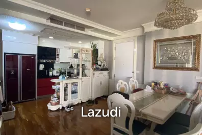 Luxurious 2-Bedroom Condo at Chatrium Residence Riverside