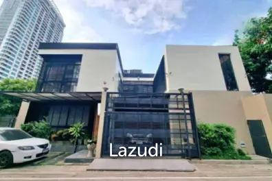 4 Beds 5 Baths House in Rama 4 - Kluaynamthai