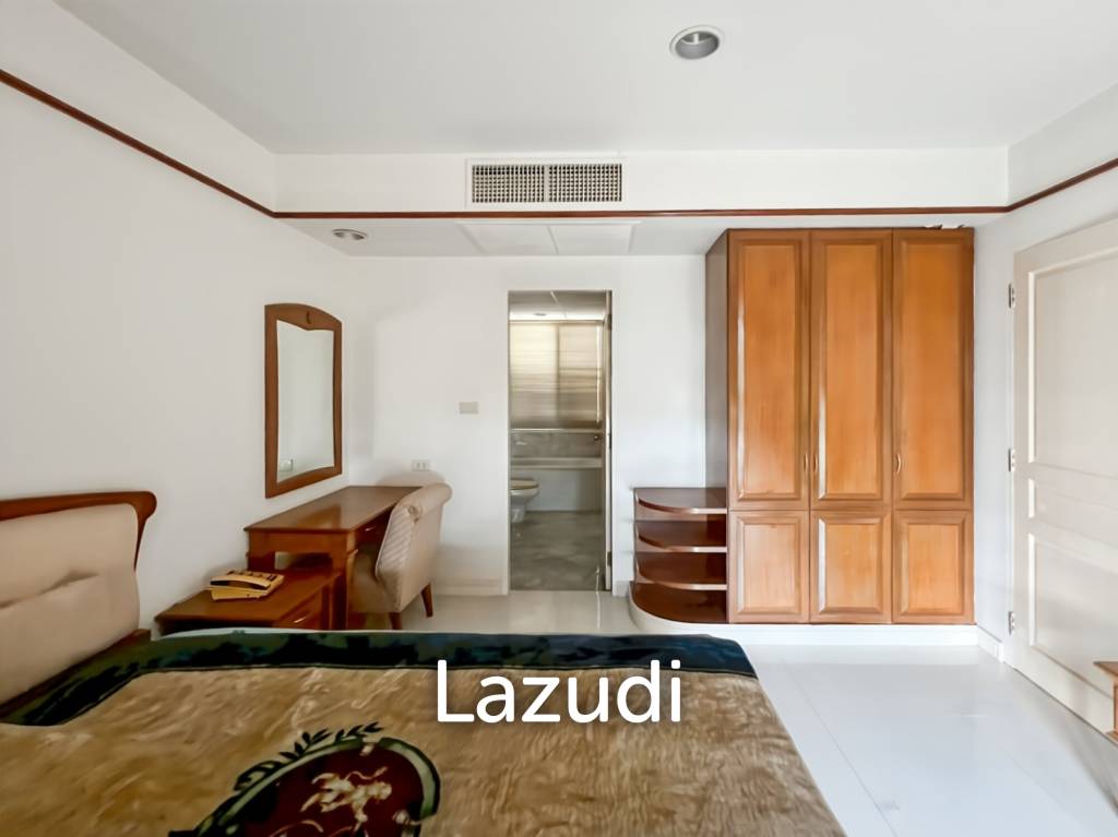 Absolute Beachfront Condo 2-Bedroom in Cha Am Long Beach
