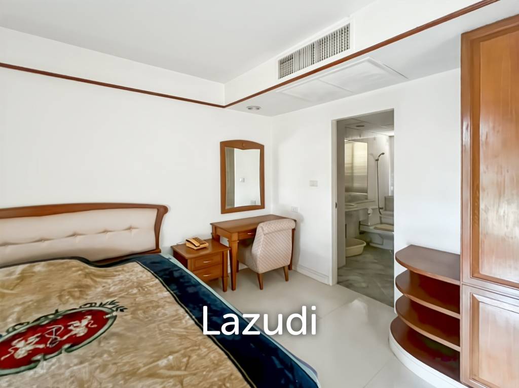 Absolute Beachfront Condo 2-Bedroom in Cha Am Long Beach