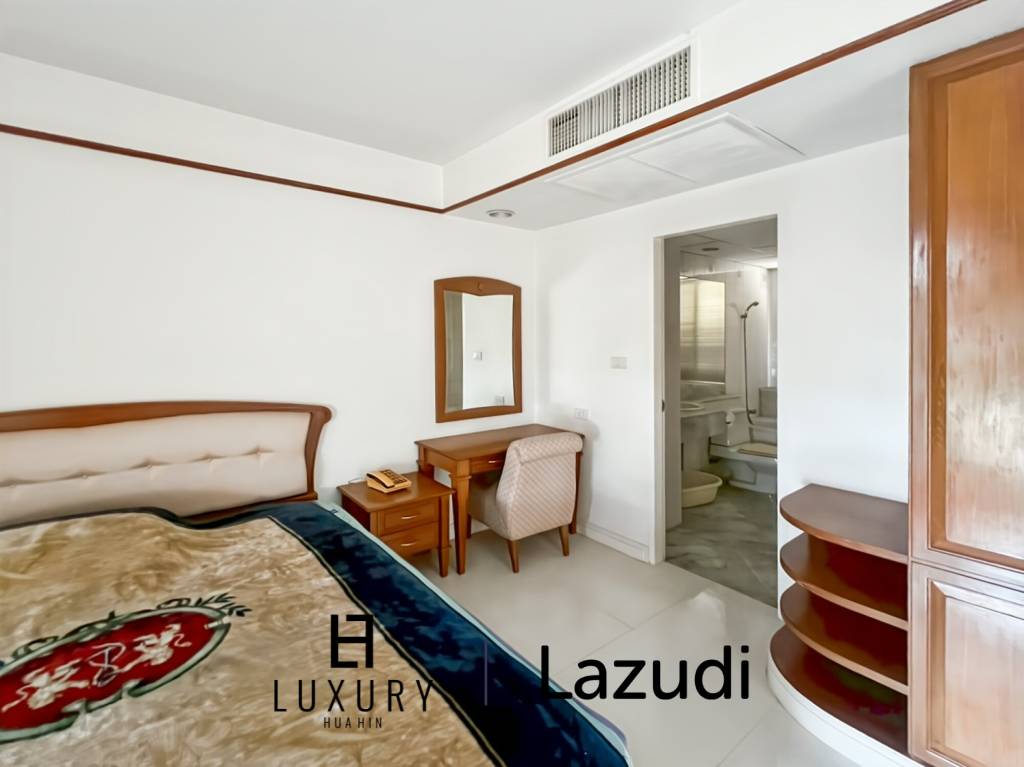 Absolute Beachfront Condo 2-Bedroom in Cha Am Long Beach