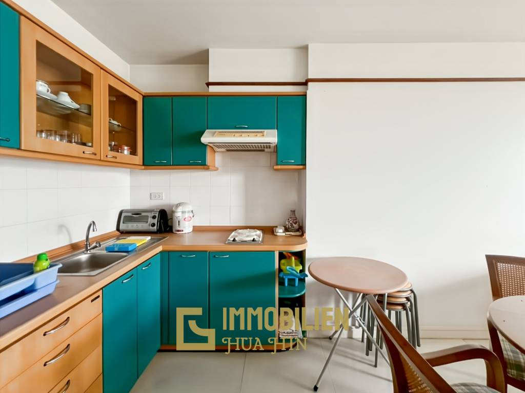 83 qm Wohnfläche / 2 Schlafzimmer / voll möbliert