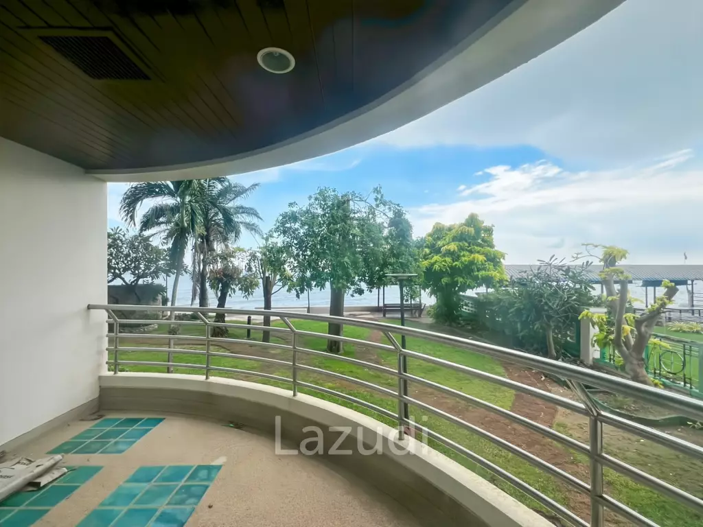 Absolute Beachfront Condo 2-Bedroom in Cha Am Long Beach