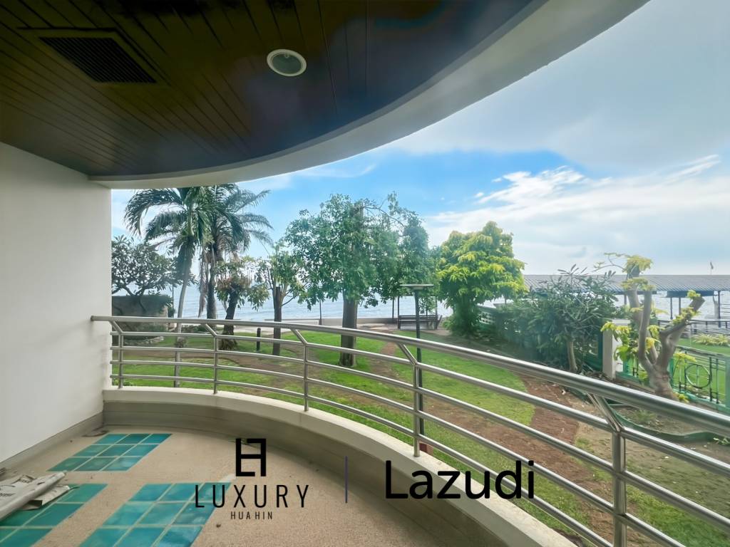 Absolute Beachfront Condo 2-Bedroom in Cha Am Long Beach