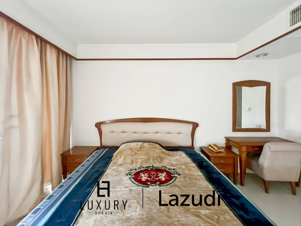 Absolute Beachfront Condo 2-Bedroom in Cha Am Long Beach