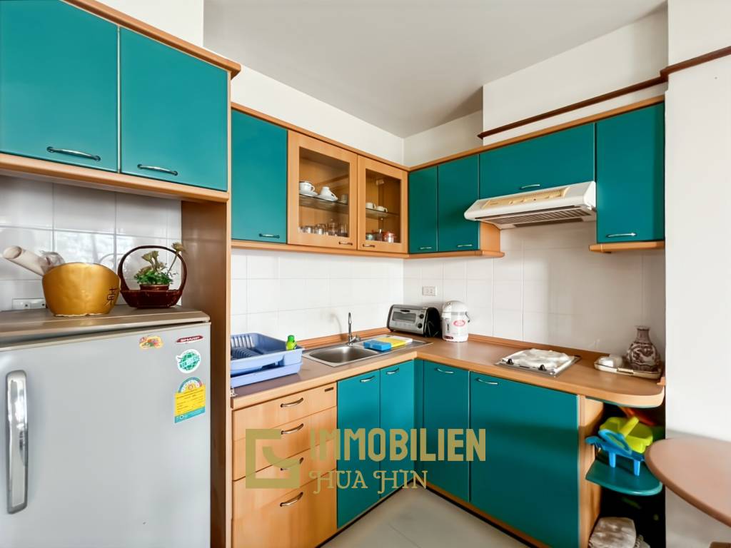 83 qm Wohnfläche / 2 Schlafzimmer / voll möbliert