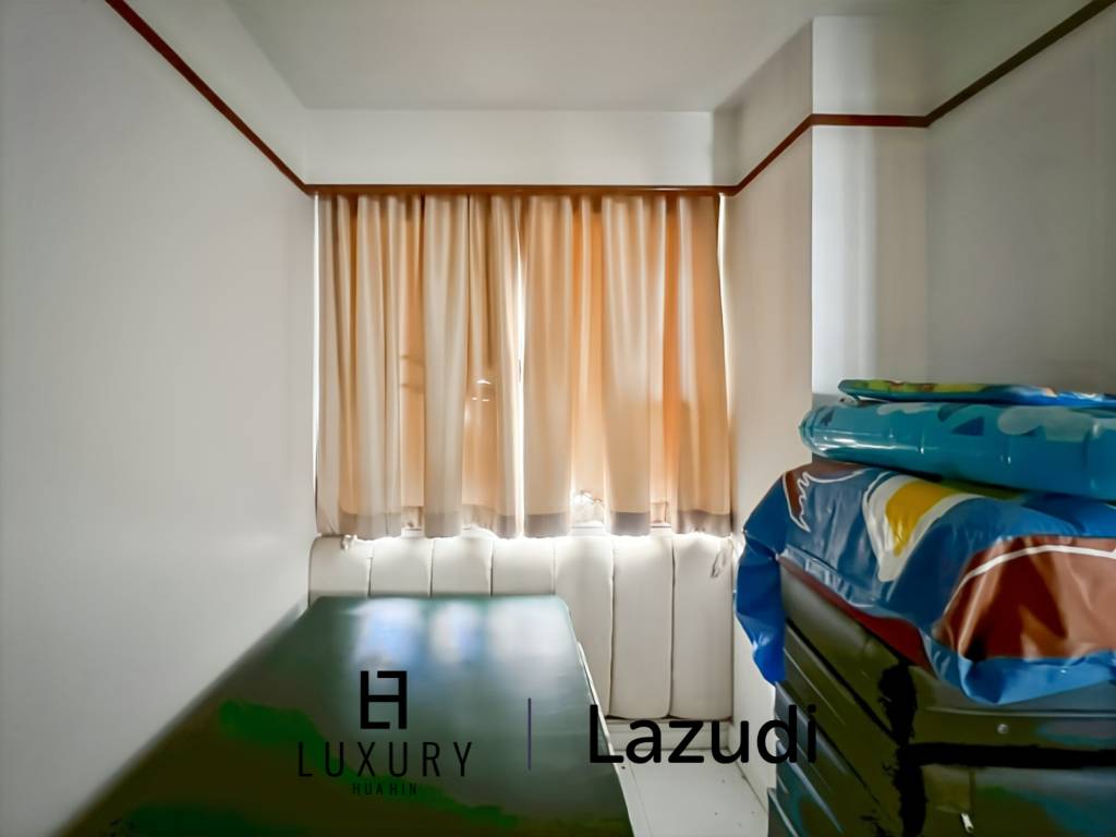 Absolute Beachfront Condo 2-Bedroom in Cha Am Long Beach