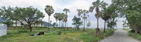 Strandlage / 4 Schlafzimmer / 14m Pool im ersten Stock