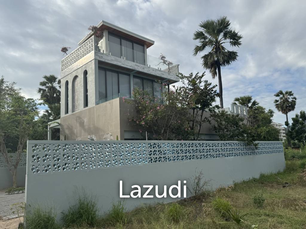 Khao Tao Luxury Pool Villa 4 Bedroom – Steps from the Beach
