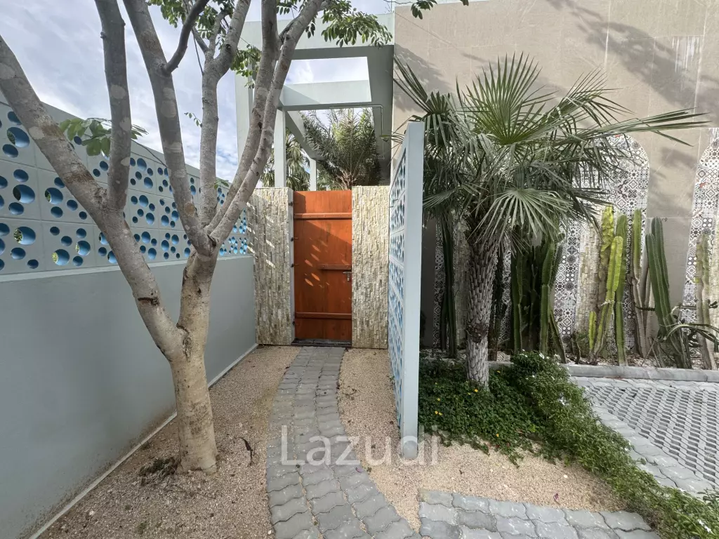 Khao Tao Luxury Pool Villa 4 Bedroom – Steps from the Beach