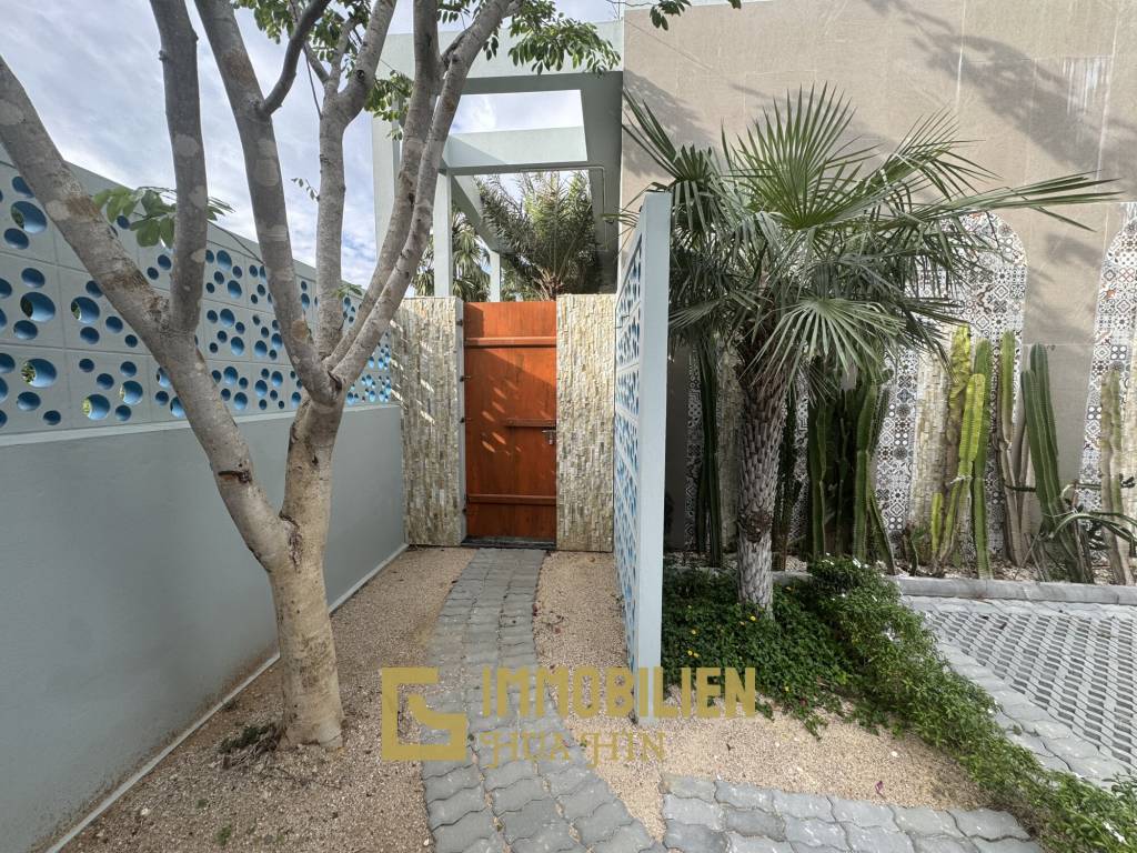 Strandlage / 4 Schlafzimmer / 14m Pool im ersten Stock