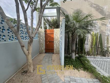 Strandlage / 4 Schlafzimmer / 14m Pool im ersten Stock