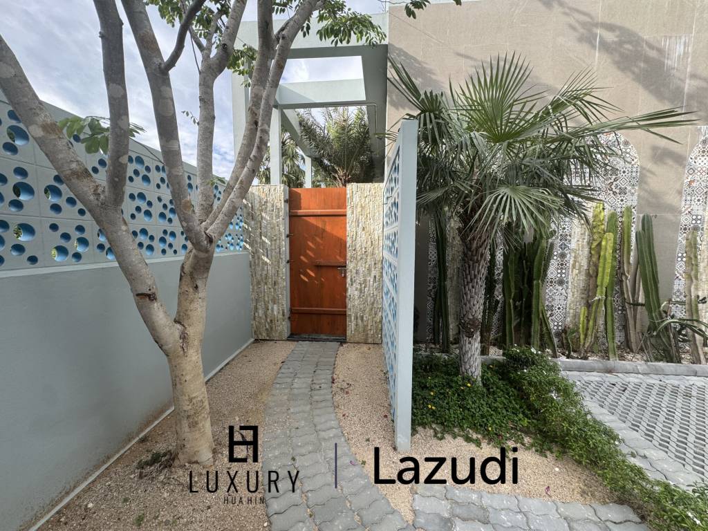 Khao Tao Luxury Pool Villa 4 Bedroom – Steps from the Beach