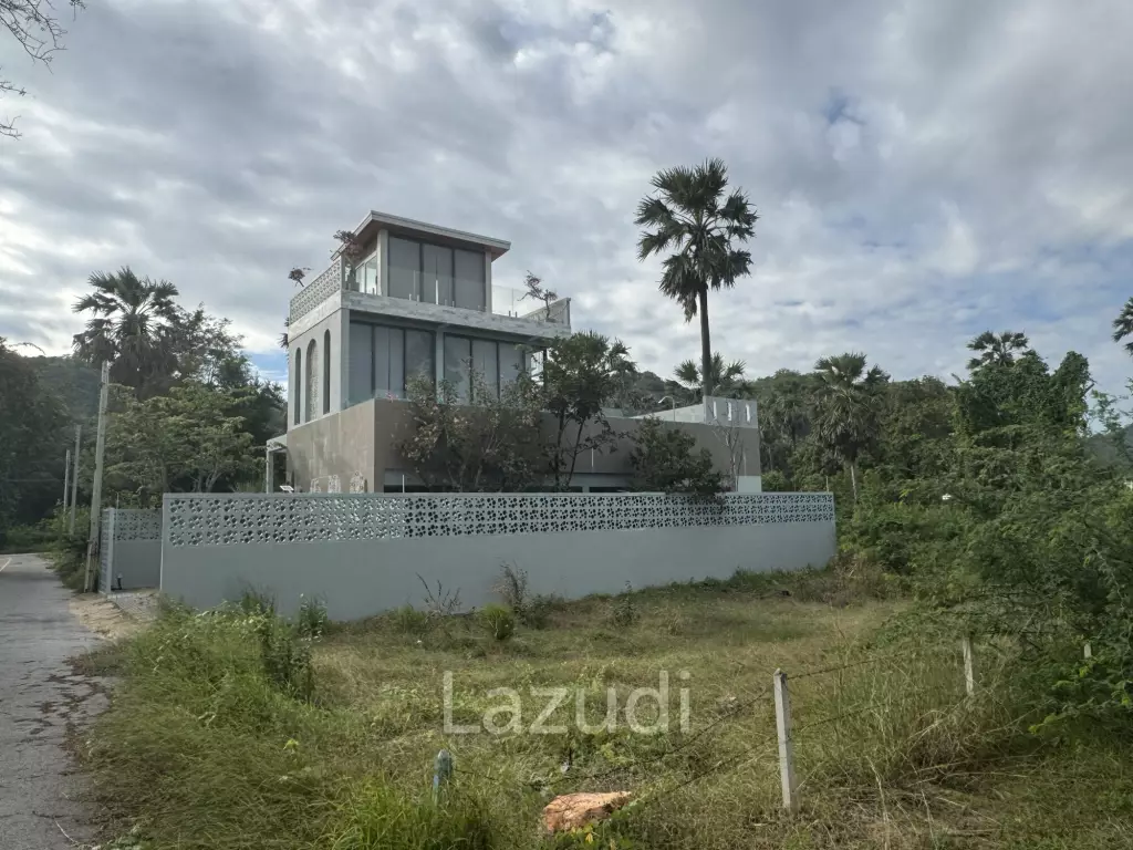 Khao Tao Luxury Pool Villa 4 Bedroom – Steps from the Beach