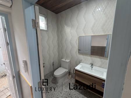 Khao Tao Luxury Pool Villa 4 Bedroom – Steps from the Beach