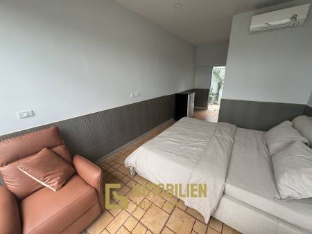 Strandlage / 4 Schlafzimmer / 14m Pool im ersten Stock