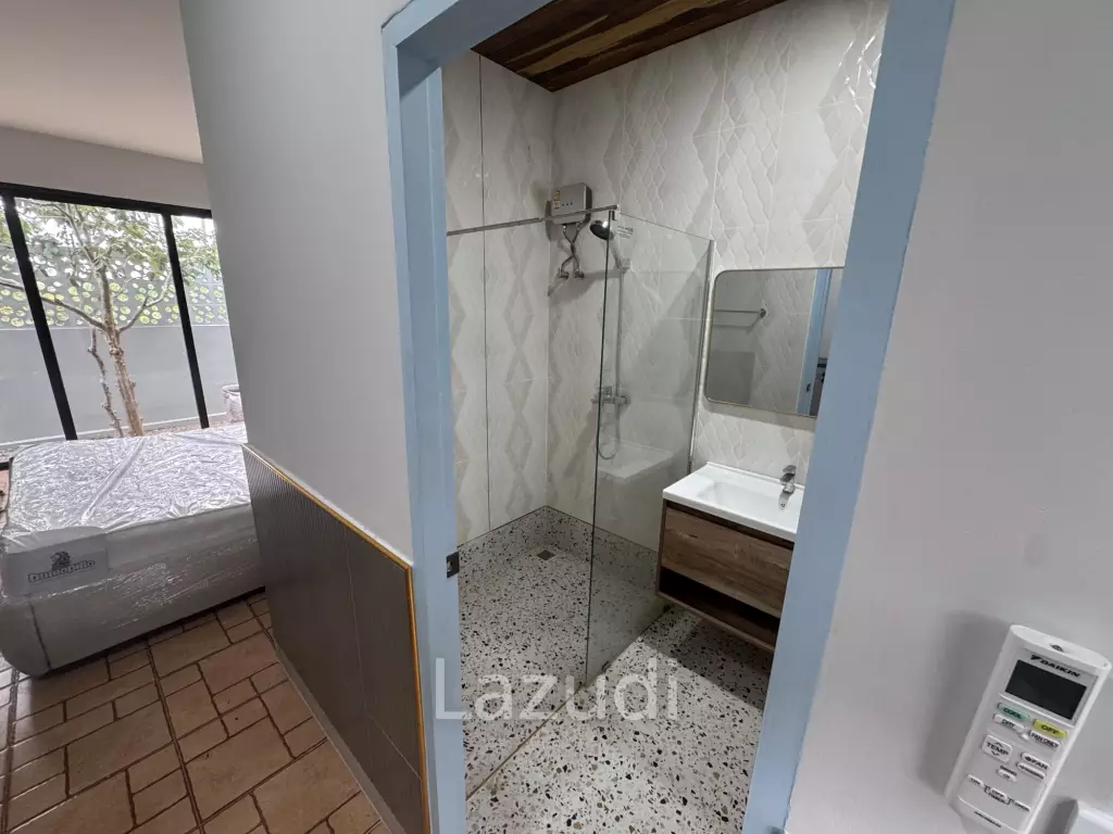 Khao Tao Luxury Pool Villa 4 Bedroom – Steps from the Beach