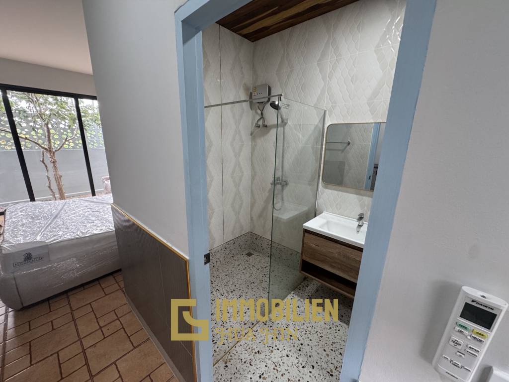 Strandlage / 4 Schlafzimmer / 14m Pool im ersten Stock