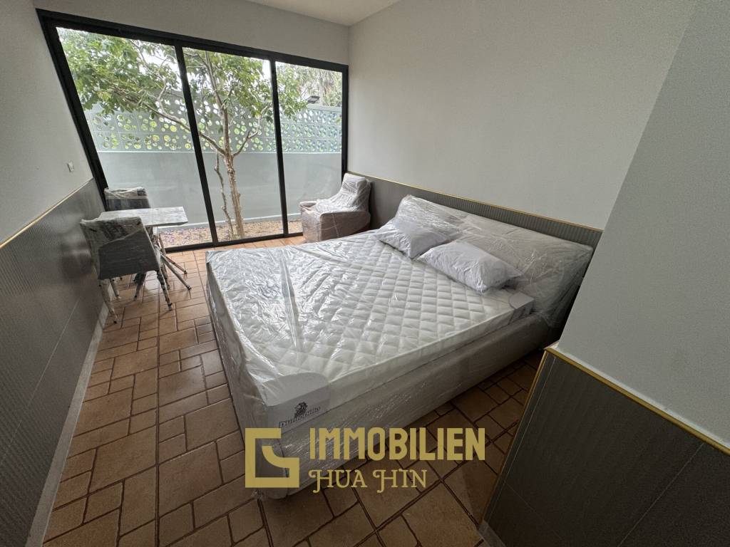 Strandlage / 4 Schlafzimmer / 14m Pool im ersten Stock