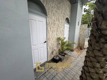 Strandlage / 4 Schlafzimmer / 14m Pool im ersten Stock