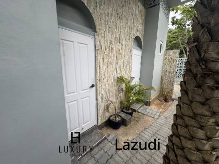 Khao Tao Luxury Pool Villa 4 Bedroom – Steps from the Beach