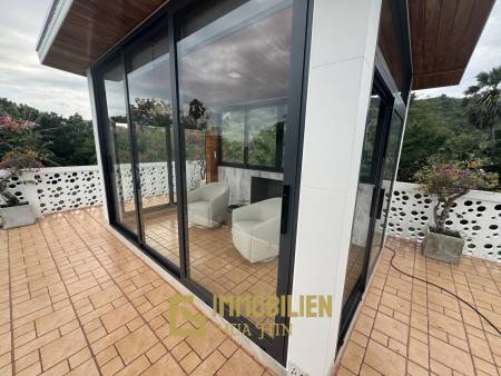 Strandlage / 4 Schlafzimmer / 14m Pool im ersten Stock