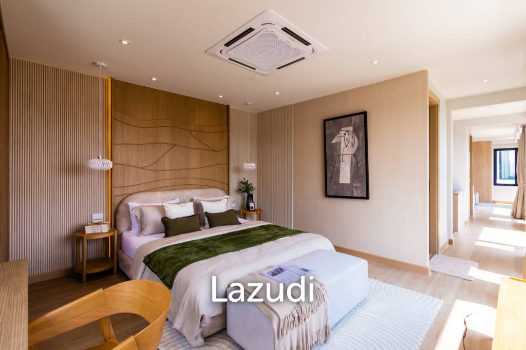 Luxurious Villa with Beachfront in Cha-Am