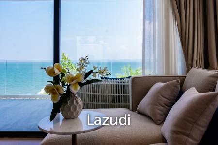 Luxurious Villa with Beachfront in Cha-Am