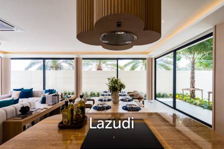 Luxurious Villa with Beachfront in Cha-Am