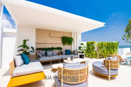 Luxurious Villa with Beachfront in Cha-Am