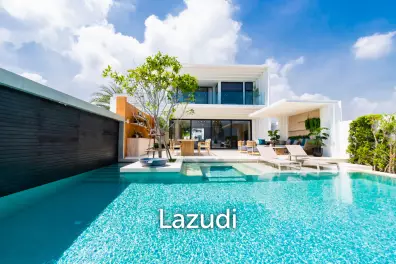 Luxurious Villa with Beachfront in Cha-Am